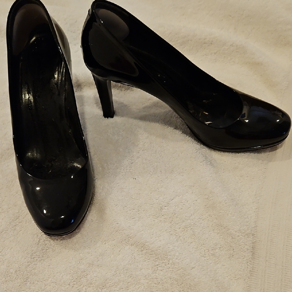 Gucci Patent Leather Black Heels Sz 38eur/us 7